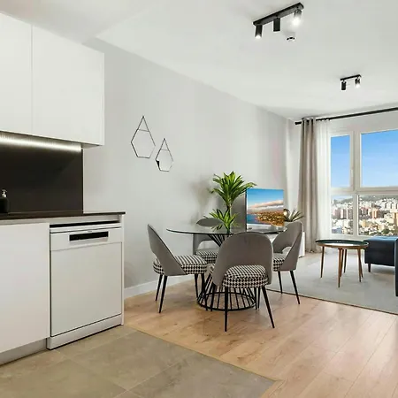 Apartment Eye Pool & Parking Free Malaga